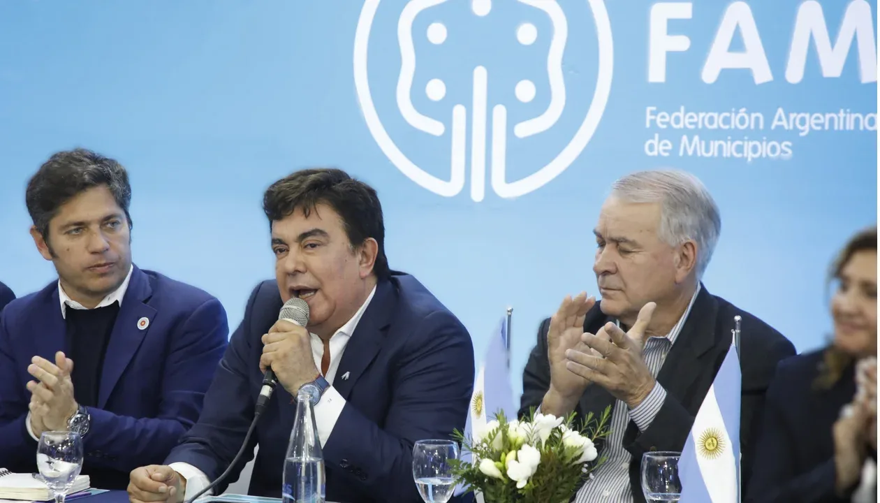 Fernando Espinoza cruzó a Milei: "La crueldad no es un mérito"