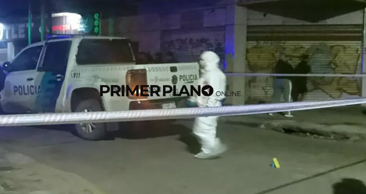 Grave ataque a una mujer policía en González Catán: le robaron la moto y el arma